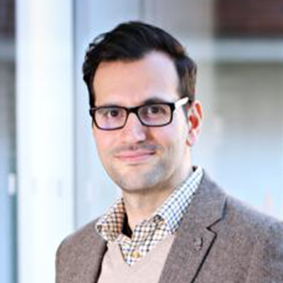 Omid Omidvar headshot