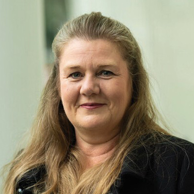 Susan Lanz headshot